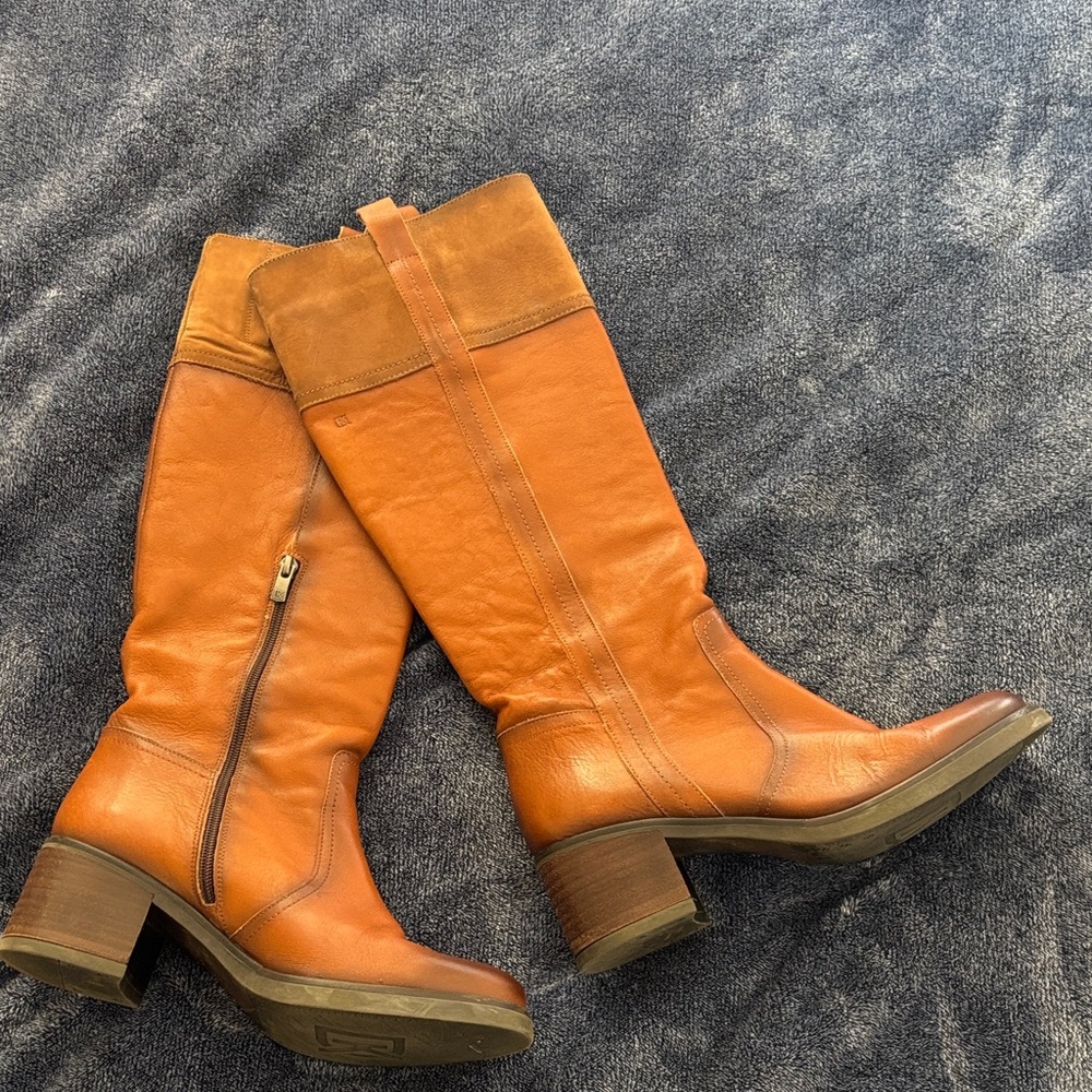 Women's Tall Tan Leather Heeled Boots